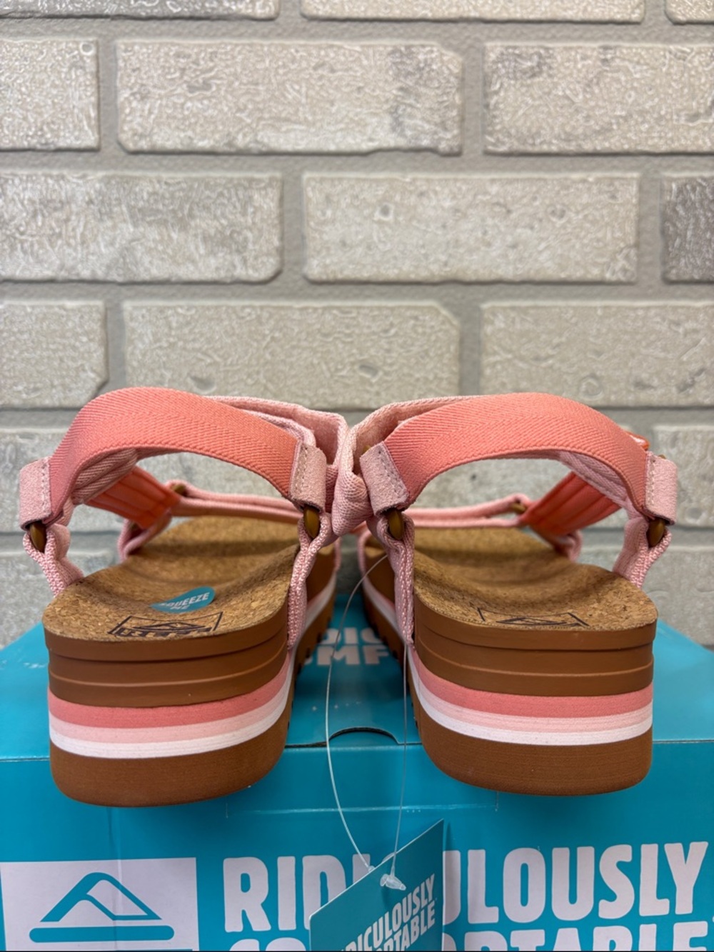 Reef Pink and Coral Platform Strappy Sandal Size 8 Cushion REM HI - Picture 6 of 12
